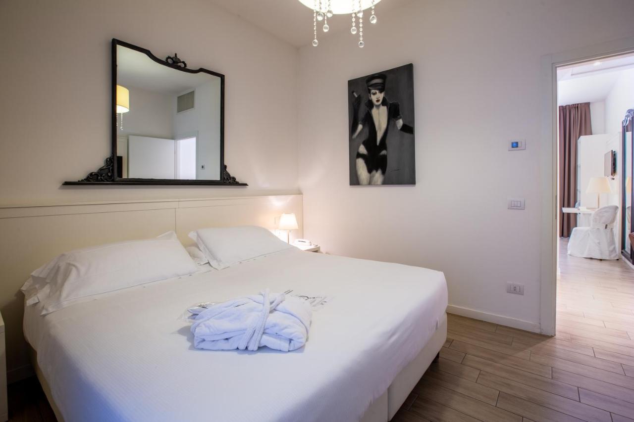 Rimini Suite Hotel Esterno foto